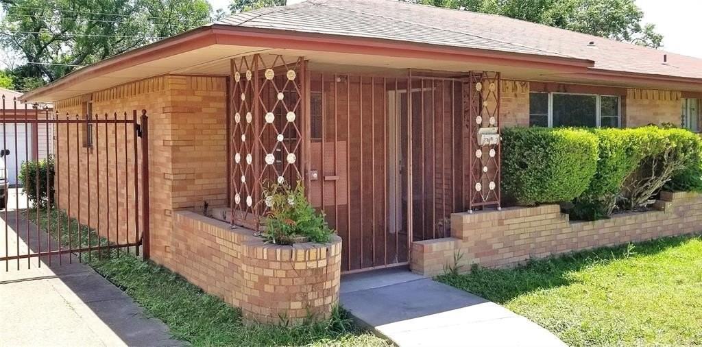 4942 Rockport Dr - Photo 4 of 36