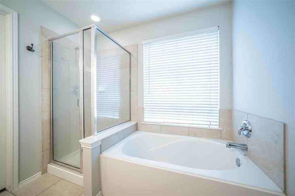 106 Eagle Feather Dr - Photo 6 of 18