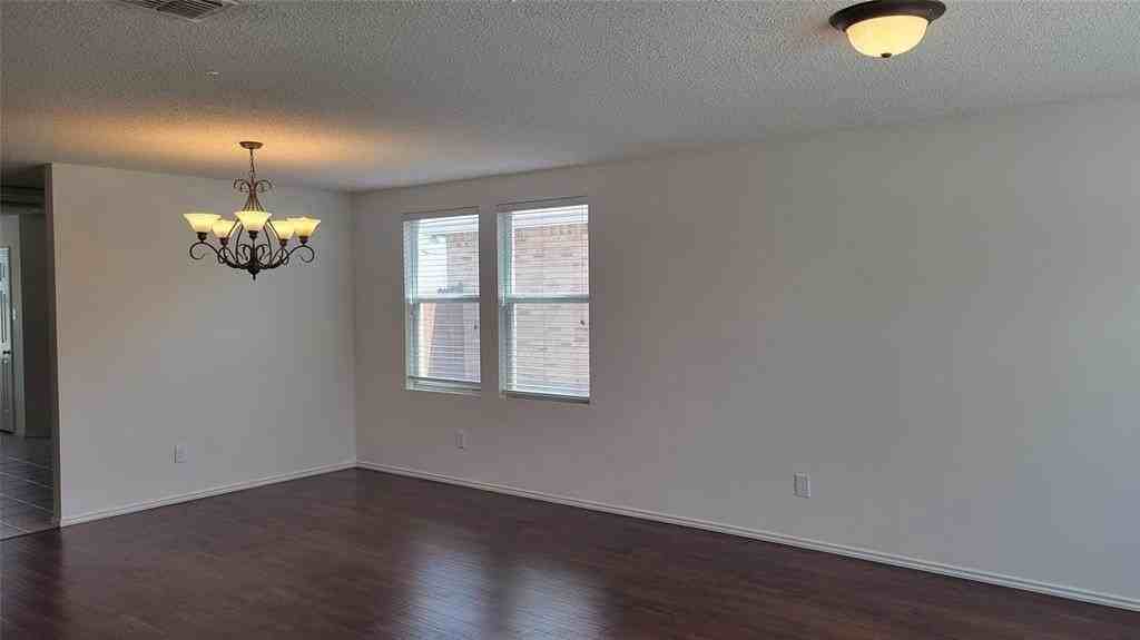 3705 Mariner St - Photo 3 of 18