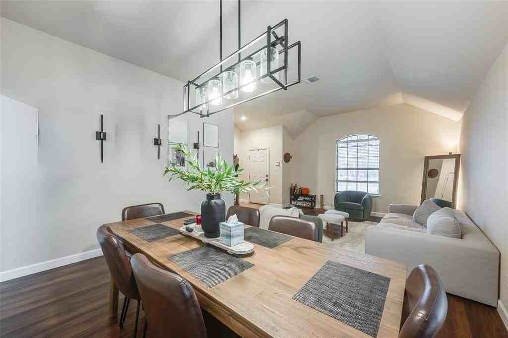 8143 Guadalupe Rd - Photo 6 of 24