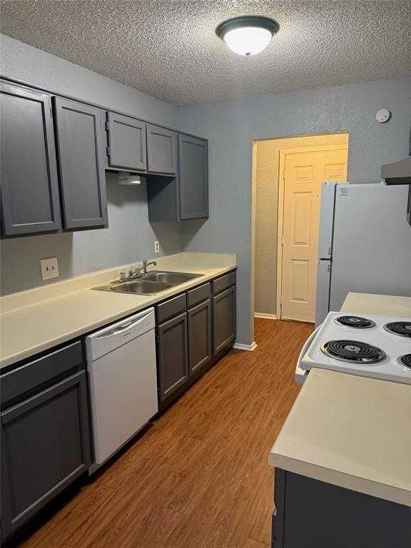 1713 San Rafael St - Photo 4 of 13