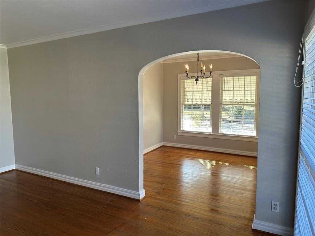 6000 Kenwood Ave - Photo 5 of 18