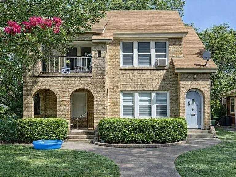 5930 Victor St #1 - Photo 2 of 25