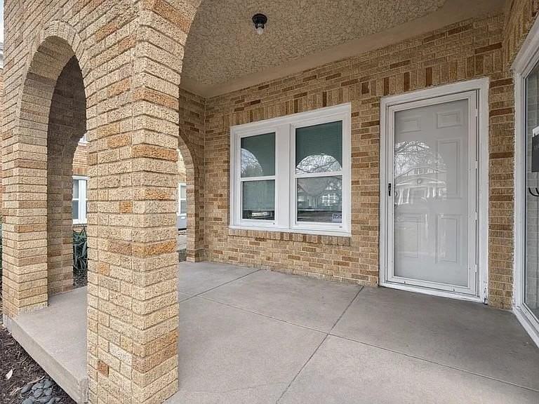 5930 Victor St #1 - Photo 3 of 25