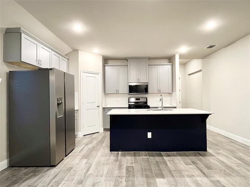 6004 Horsetail Dr - Photo 6 of 40