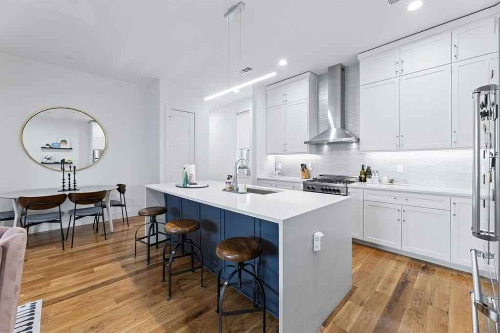 2311 N Carroll Ave #B - Photo 3 of 23