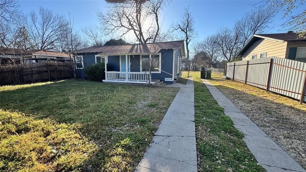 716 Gardiner St - Photo 2 of 28