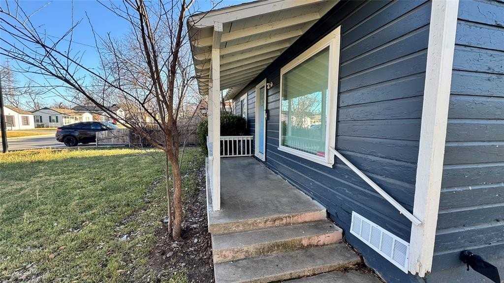 716 Gardiner St - Photo 5 of 28