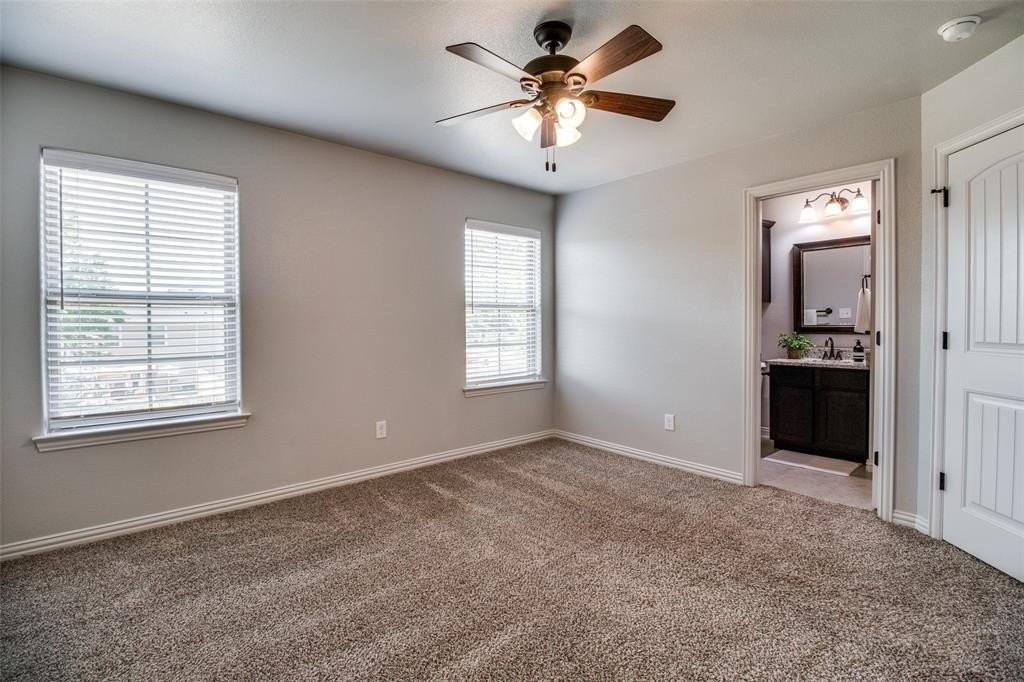 209 W Forest Ave - Photo 6 of 12