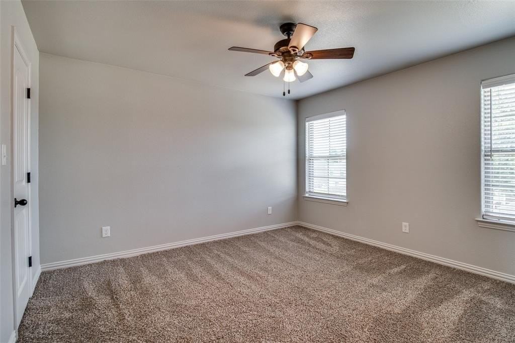 209 W Forest Ave - Photo 7 of 12