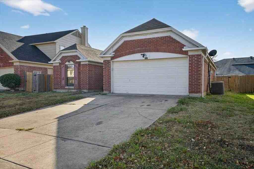 920 Danforth Pl - Photo 3 of 28