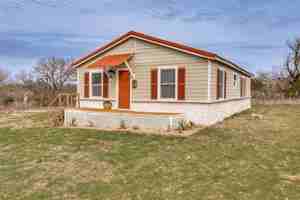 featured image of 1584 Kelly Rd #A