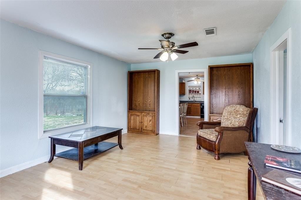 1584 Kelly Rd #A - Photo 4 of 18