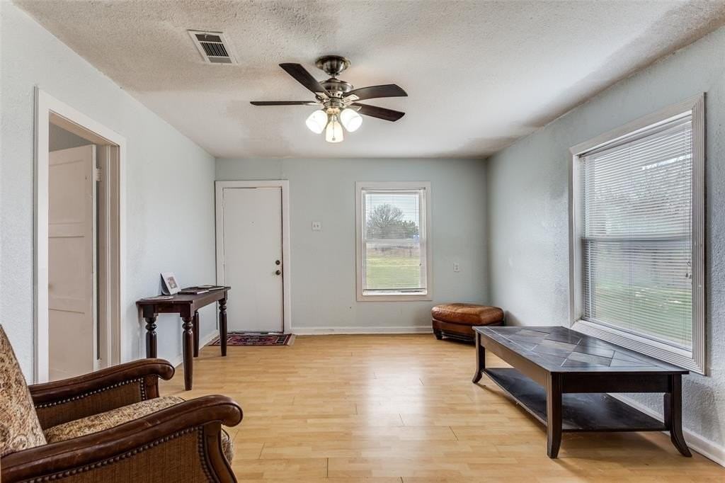 1584 Kelly Rd #A - Photo 5 of 18