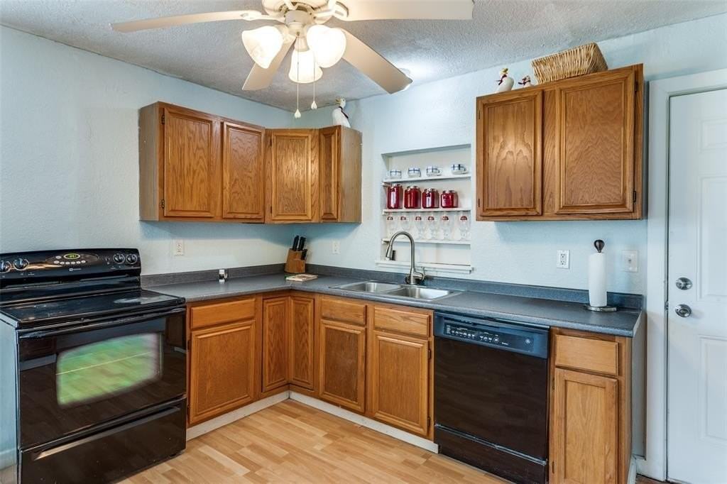 1584 Kelly Rd #A - Photo 7 of 18