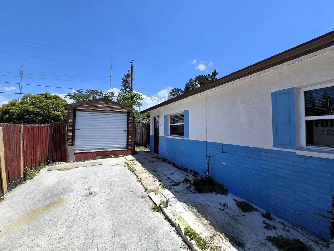 5424 Amy Ln - Photo 2 of 19