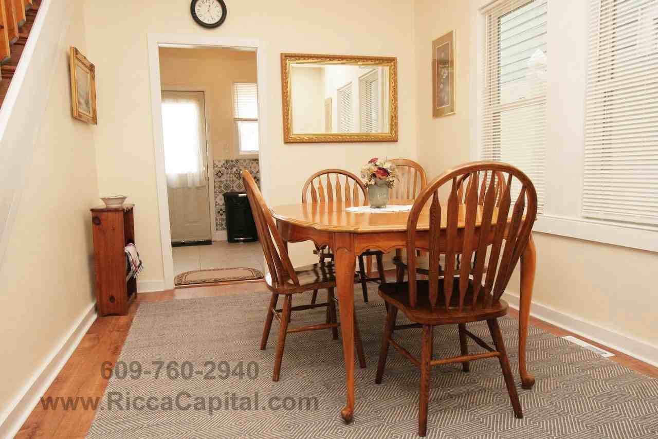 215 S Atlantic Ave E #1 - Photo 3 of 15