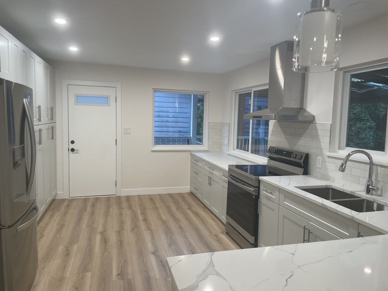 12230 188 St #1 - Photo 2 of 10