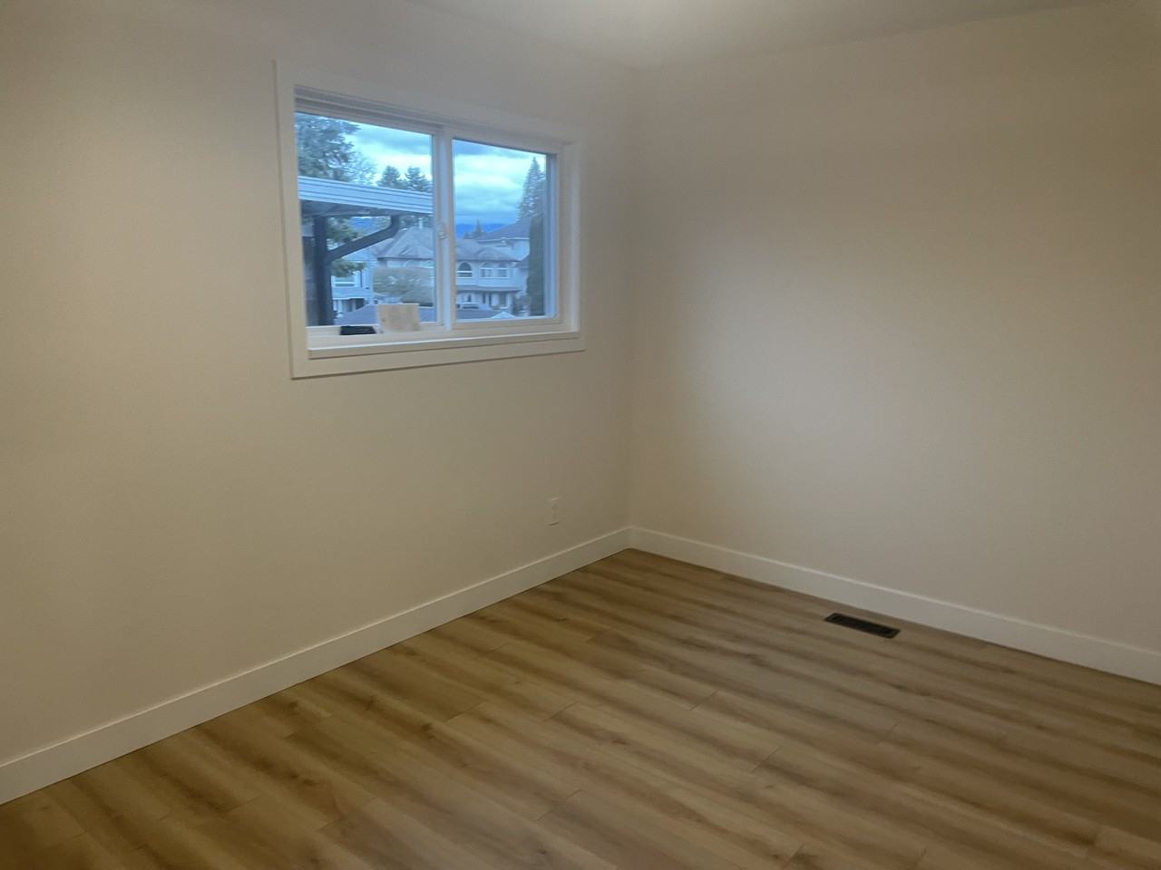 12230 188 St #1 - Photo 6 of 10