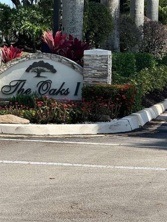 1818 Park Ave - Photo 2 of 19