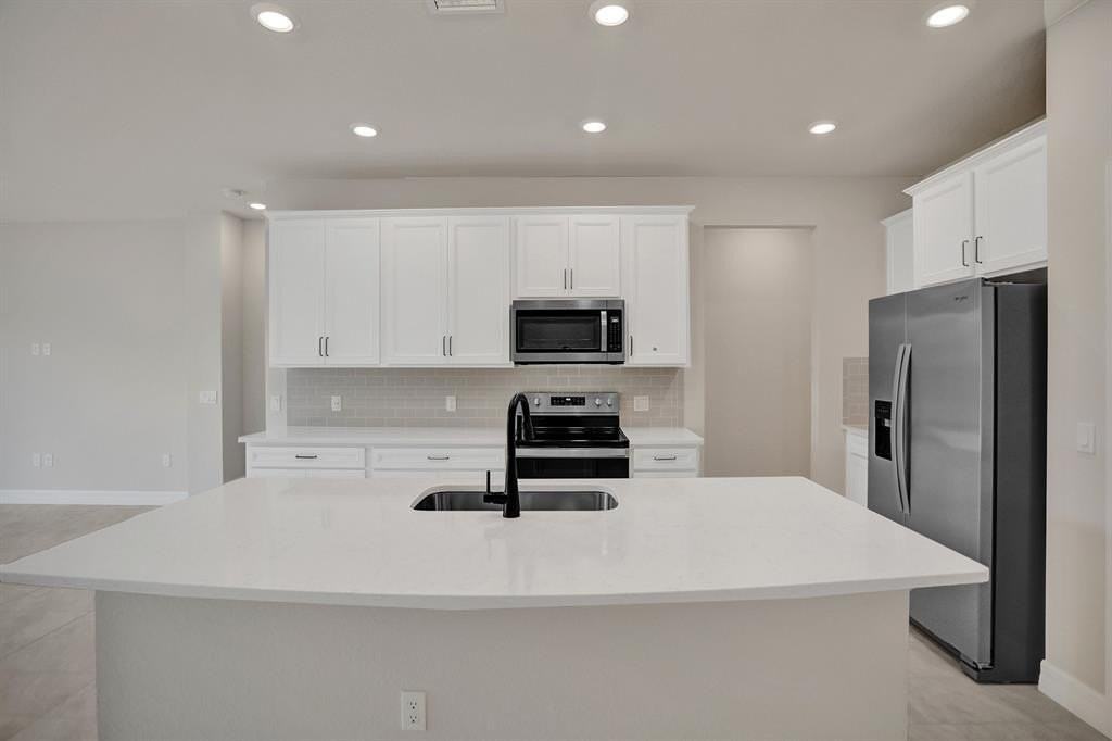 4841 Chantilly Rd - Photo 5 of 28