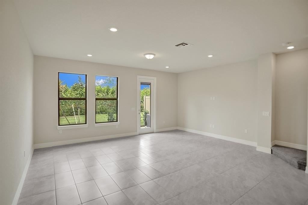 4841 Chantilly Rd - Photo 7 of 28