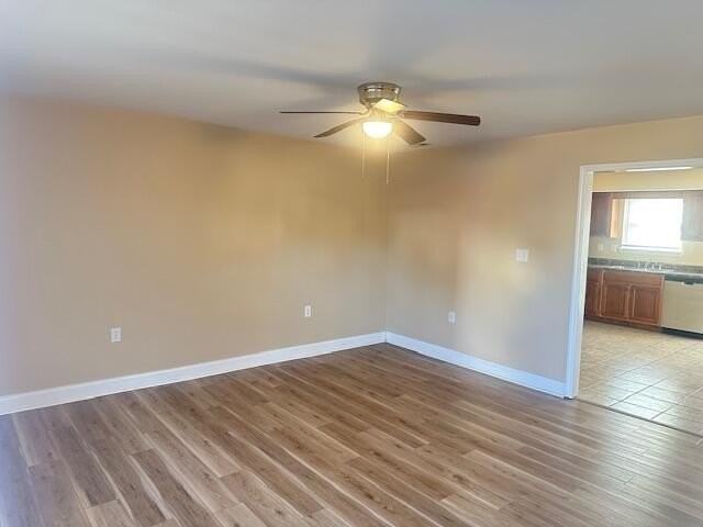 1615 Manchester Trl Ne - Photo 4 of 17