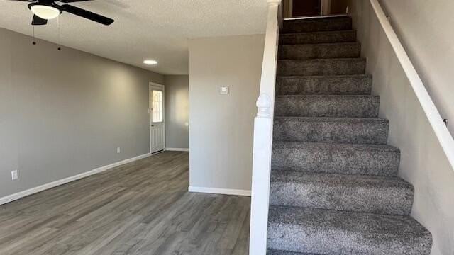 3324 Steeple Cir Ne - Photo 2 of 17