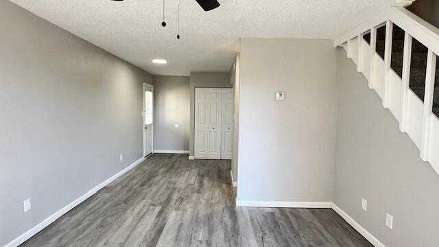 3324 Steeple Cir Ne - Photo 3 of 17