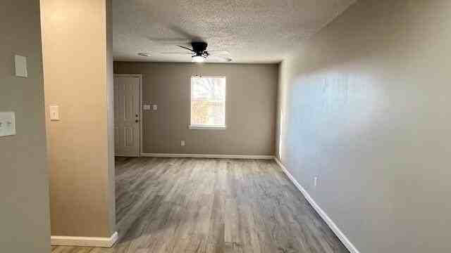 3324 Steeple Cir Ne - Photo 4 of 17