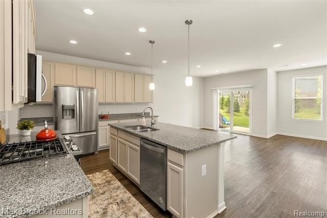 43474 Chancellor Ln #79 - Photo 4 of 38