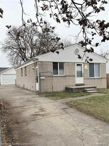 12401 Vernon Ave - Photo 3 of 18