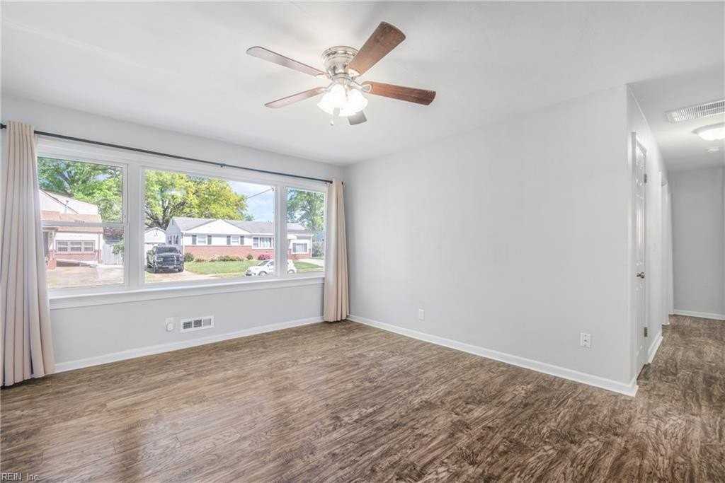 6419 Grimes Ave - Photo 2 of 34