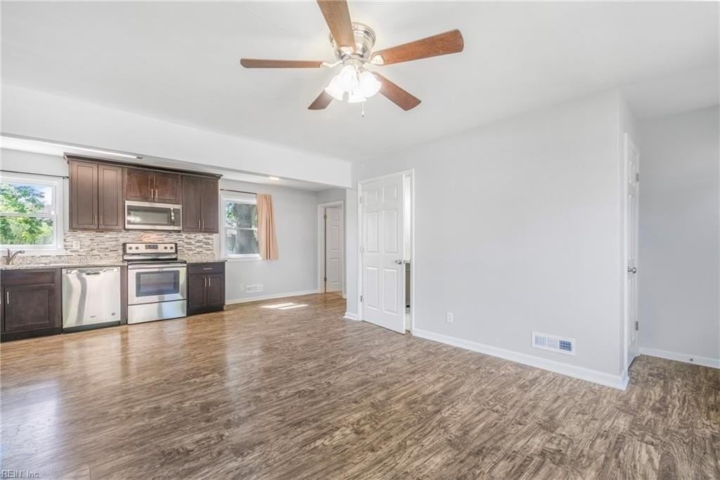 6419 Grimes Ave - Photo 6 of 34