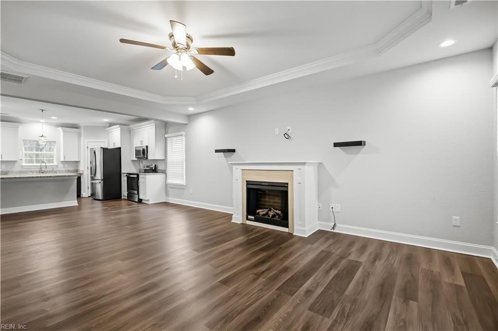 3972 Pughsville Rd - Photo 2 of 32