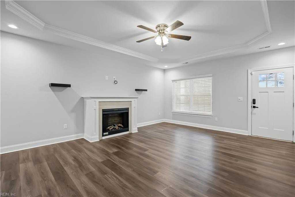 3972 Pughsville Rd - Photo 4 of 32