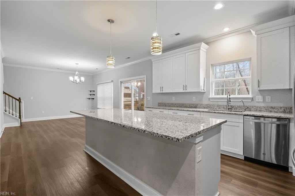 3972 Pughsville Rd - Photo 6 of 32