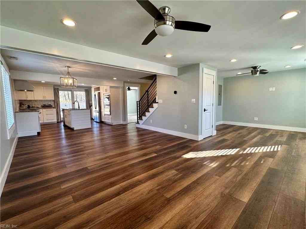 2412 Seaboard Rd - Photo 2 of 19