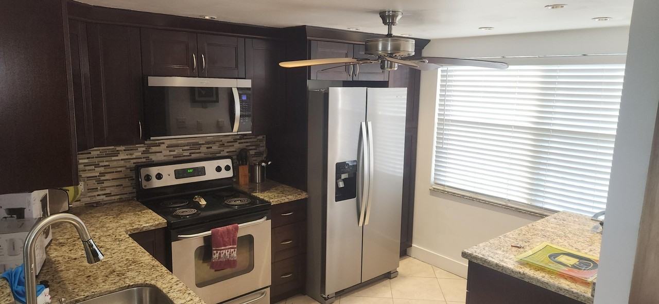 3002 Portofino Isle #L3 - Photo 4 of 45