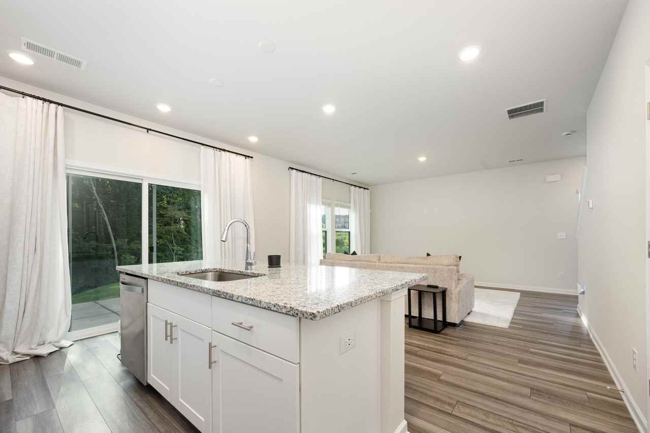 1108 Harland St #1 - Photo 5 of 17