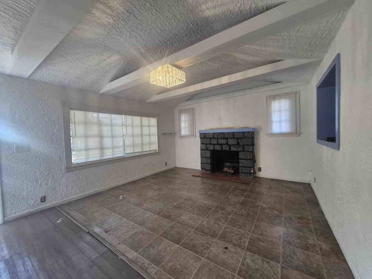 2327 Polk St #A - Photo 2 of 19