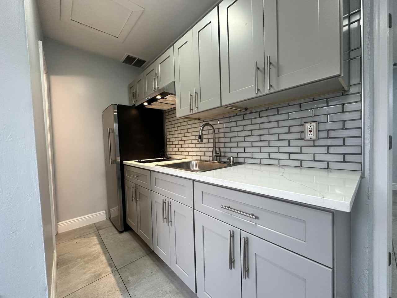 6157 Westover Rd - Photo 7 of 17