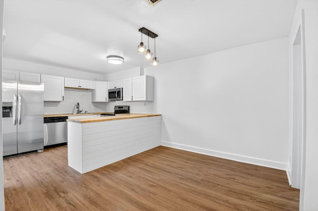 198 Lake Arbor Dr - Photo 3 of 43