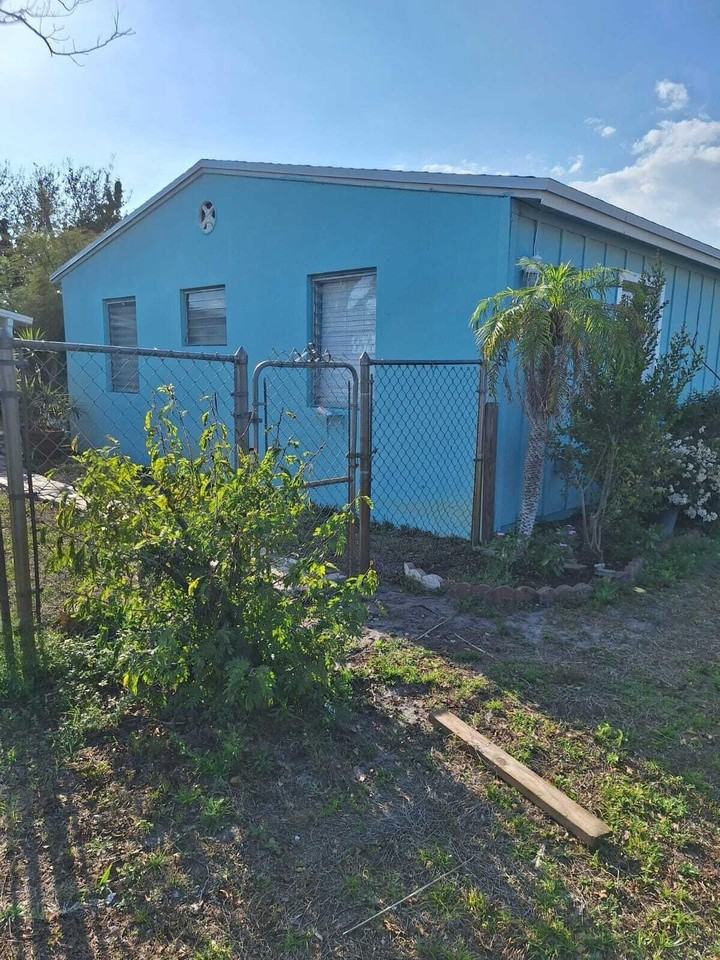 816 Troy Blvd - Photo 3 of 9