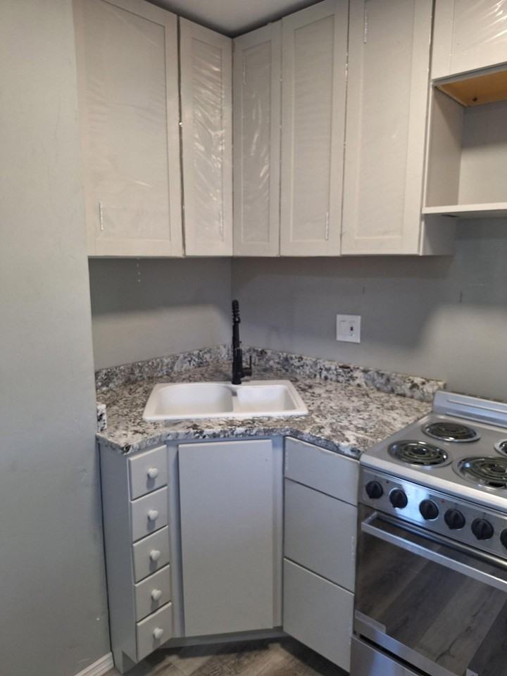 816 Troy Blvd - Photo 5 of 9