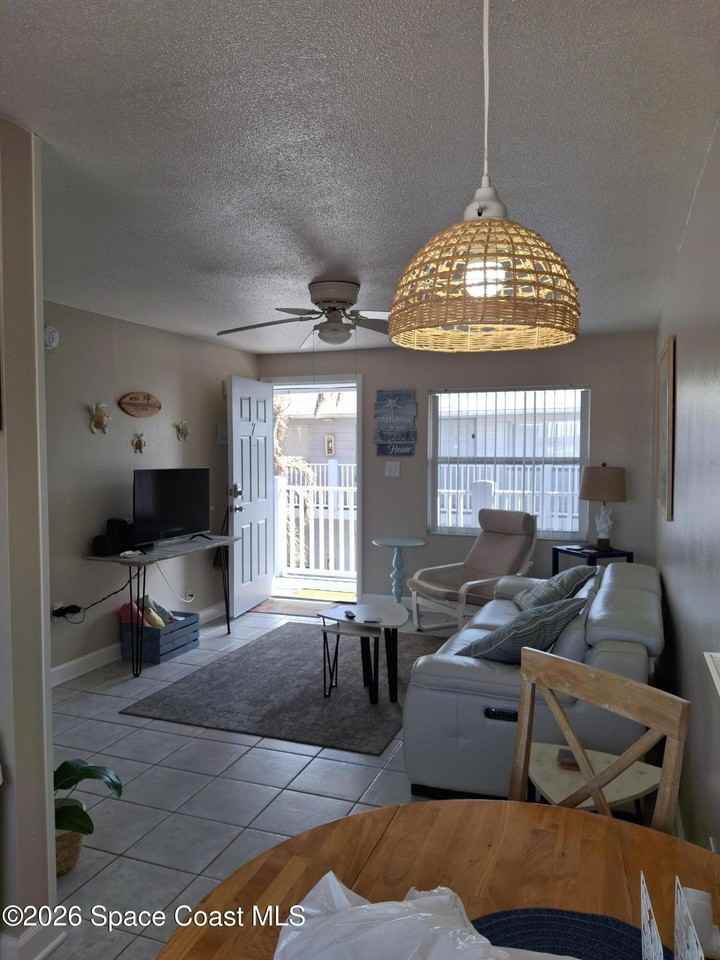 7165 Ridgewood Ave Unit Unt7 #UNT7 - Photo 3 of 20