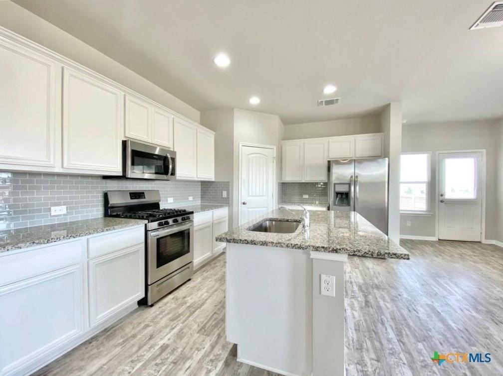 2036 Port Ellen Dr - Photo 5 of 30