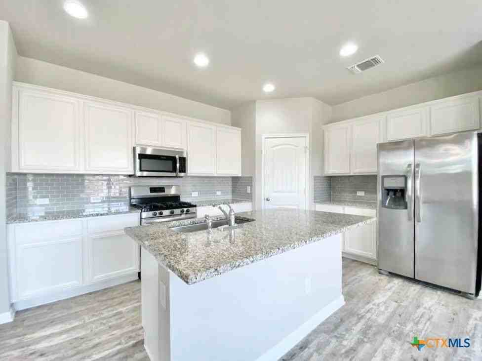 2036 Port Ellen Dr - Photo 7 of 30