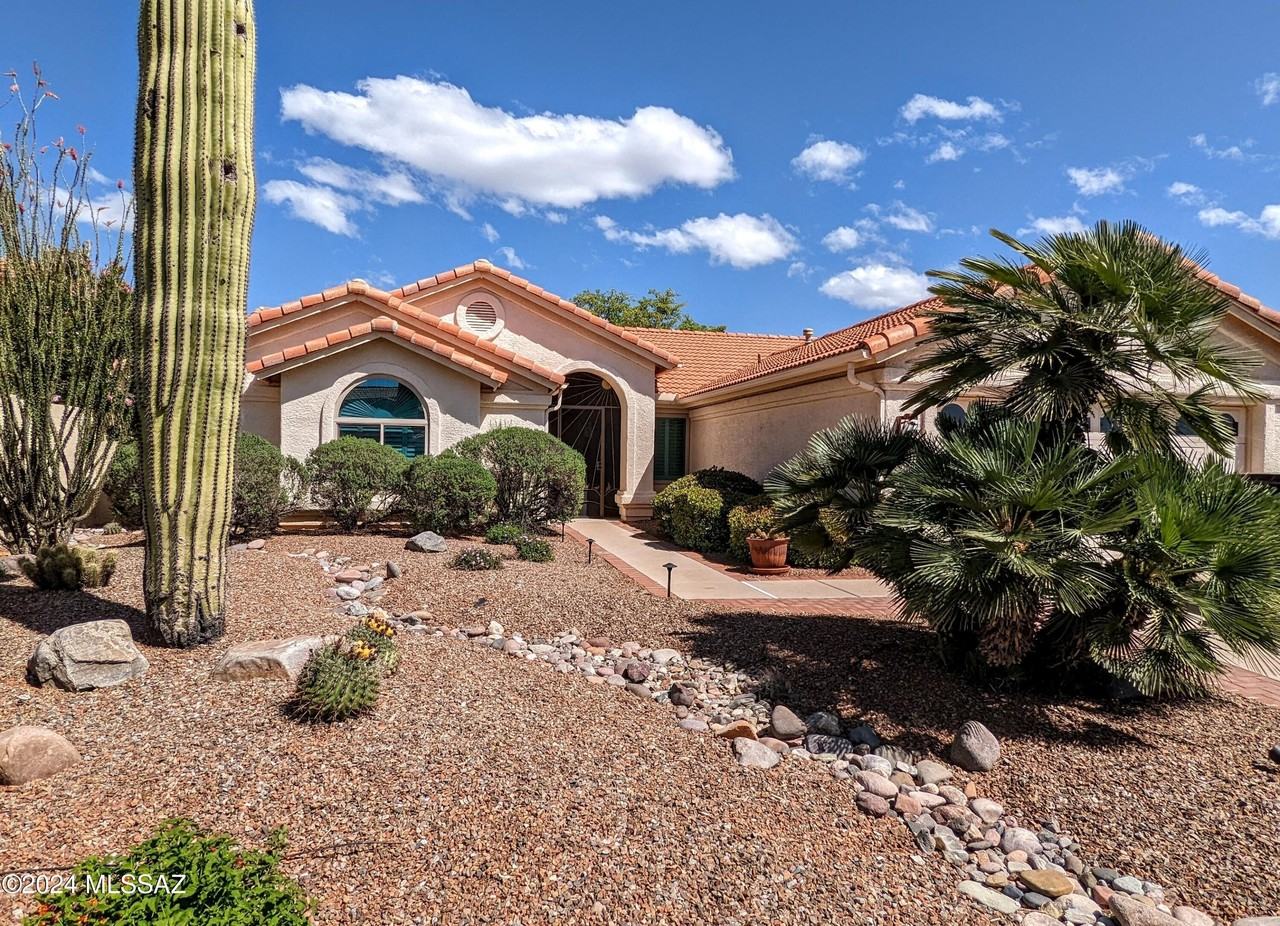 38135 S Rolling Hills Dr - Photo 2 of 42