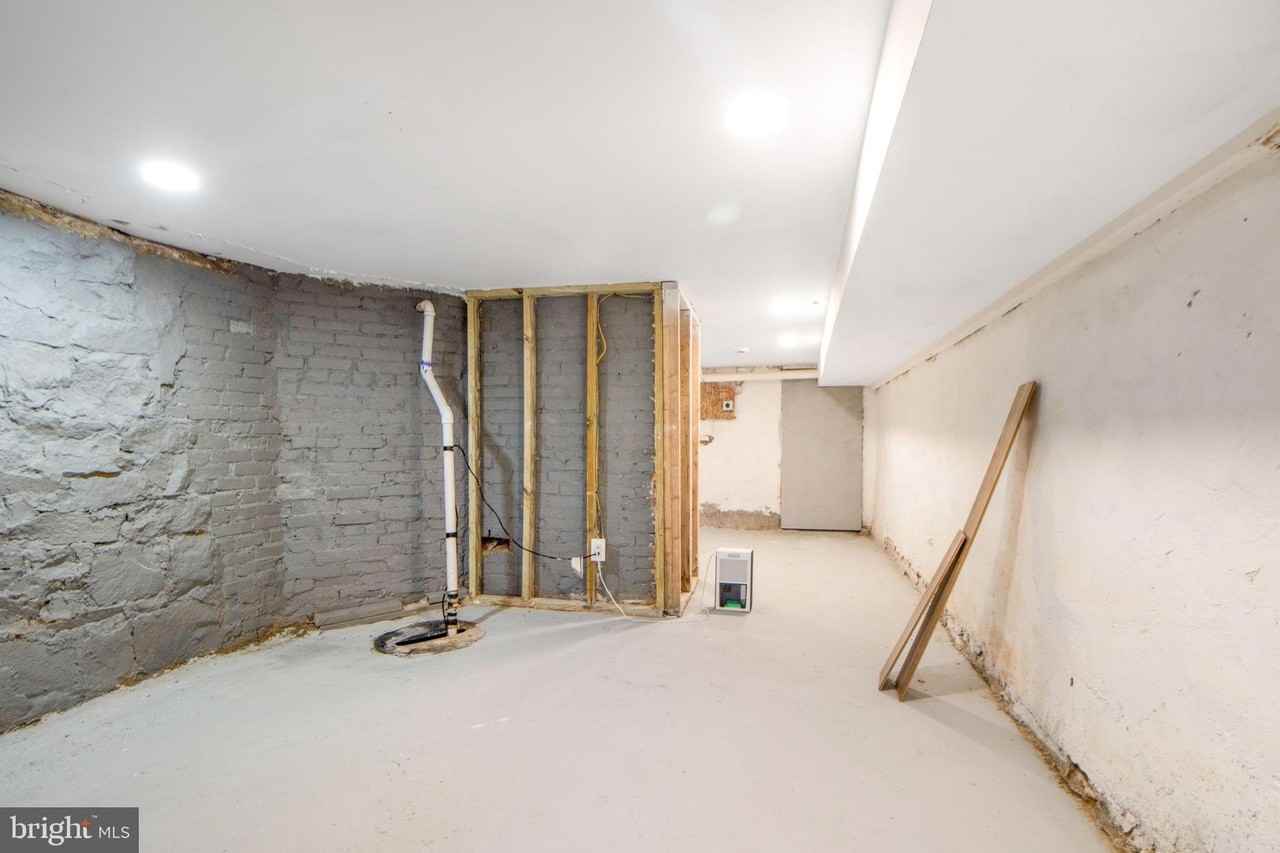 2231 Orem Ave - Photo 4 of 42